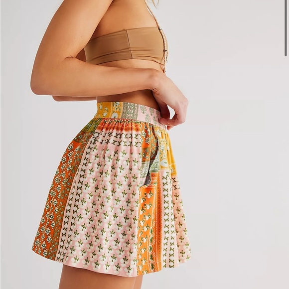 Jen's Pirate Booty Pants - Jen's Pirate Booty Rhiannon Floral Patchwork Shorts S NWOT